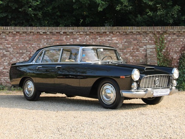 http://www.classicitaliancarsforsale.com/wp-content/uploads/2012/08/9379950_large2.jpg